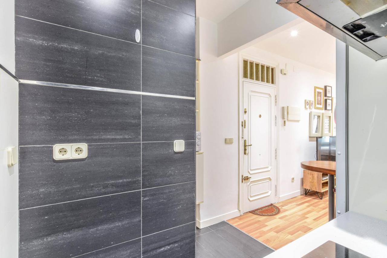 Appartement Apartamento Plaza De Lavpies à Madrid Extérieur photo